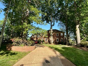 805 De La Fayette Ct in Virginia Beach, VA - Building Photo - Building Photo