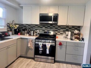 304-306 Caldwell Avenue Unit in Paterson, NJ - Building Photo - Building Photo