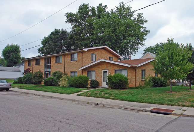 2724 Enterprise Ave in Dayton, OH - Building Photo - Building Photo