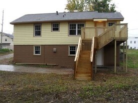 3388 Harrison Rd, Unit Downstairs Apt2 in Atlanta, GA - Building Photo