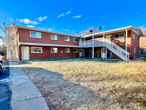 1301 Ammons Street in Lakewood, CO - Building Photo - Building Photo