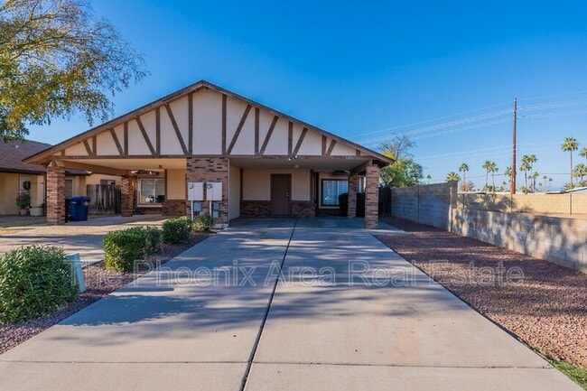 property at 3206 E Calypso Ave