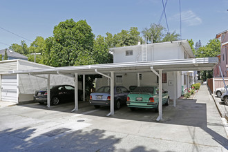 2516 I St in Sacramento, CA - Building Photo - Building Photo