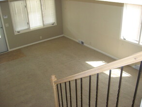 5633 Parker St in Omaha, NE - Building Photo - Building Photo