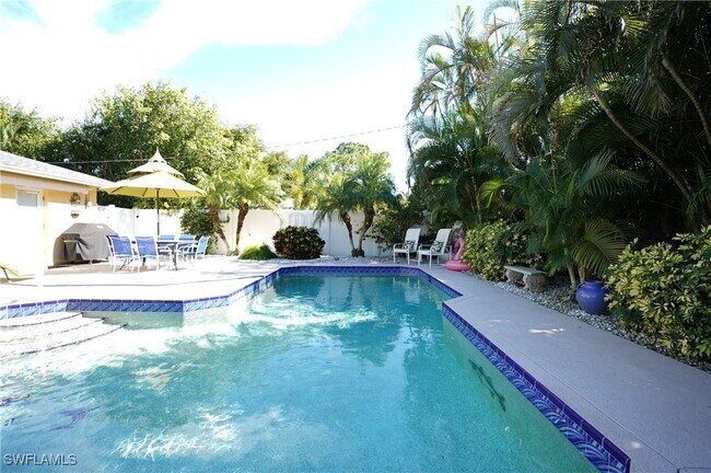property at 572 105th Ave N
