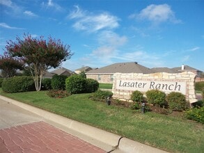 1121 Beaverwood Ln in Crowley, TX - Foto de edificio - Building Photo