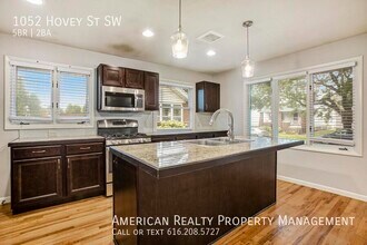 1052 Hovey St SW in Grand Rapids, MI - Building Photo - Building Photo