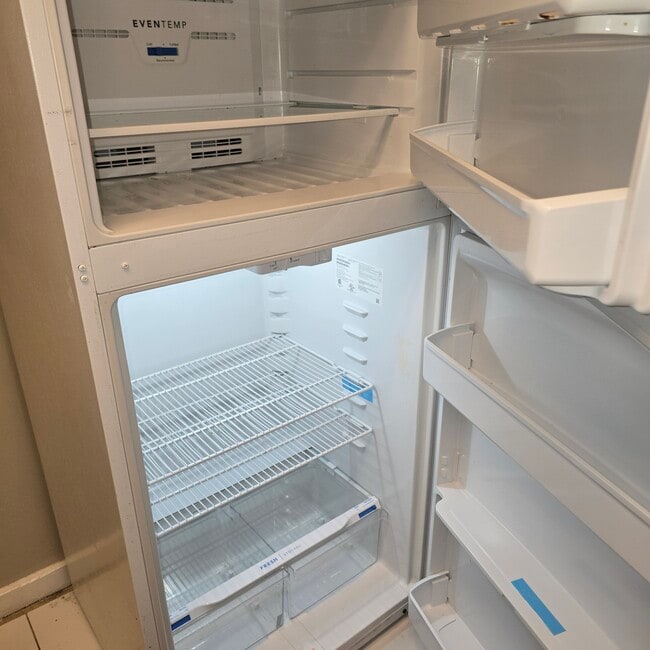 55-57-57 W Parkwood Ave in Springfield, OH - Building Photo - Building Photo