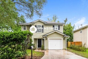 8125 Cahoon Dr in Jacksonville, FL - Building Photo