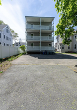 876 Adams St, Unit 1 in Boston, MA - Building Photo - Building Photo