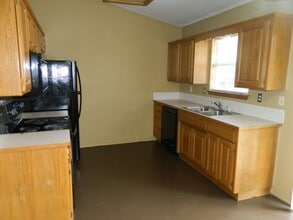 4246 W Patrick St in Fayetteville, AR - Building Photo - Building Photo