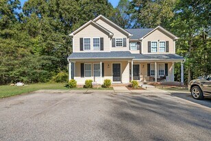 205 Tonylee Ct in Raleigh, NC - Building Photo