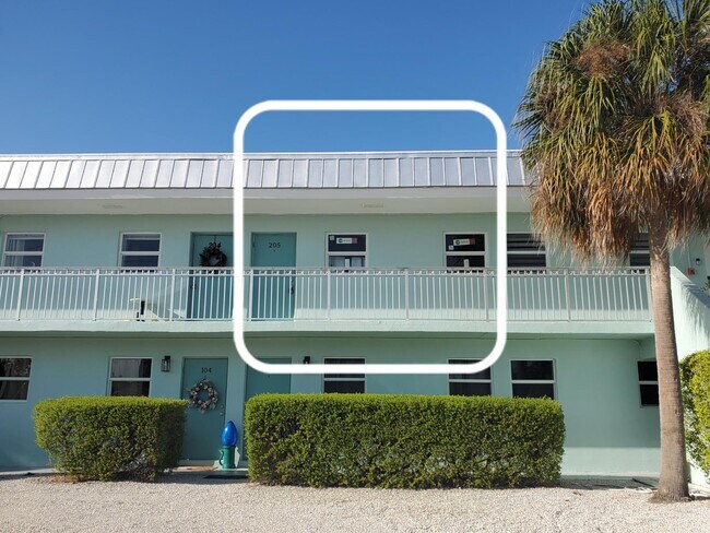 201 Coppitt Rd, Unit 205A in Key West, FL - Building Photo - Building Photo