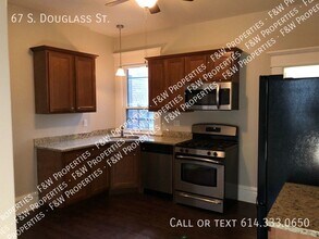 67 S Douglass St in Columbus, OH - Building Photo - Building Photo