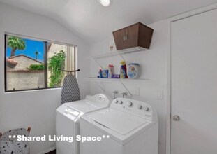 247 S Edinburgh Ave in Los Angeles, CA - Building Photo - Building Photo