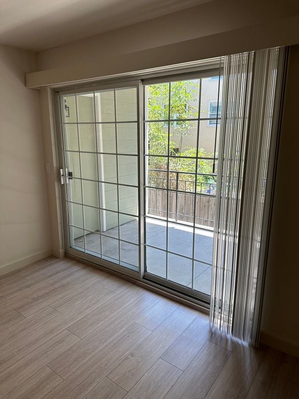 1405 Oak Grove Ave in Burlingame, CA - Building Photo - Building Photo