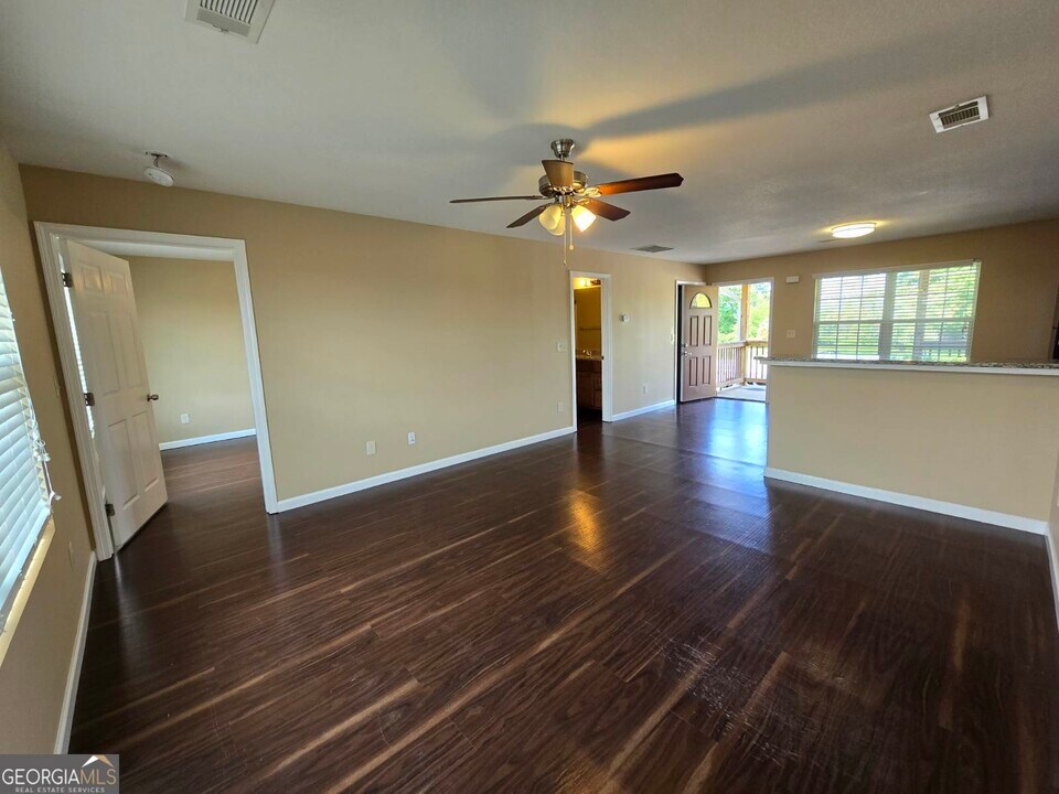 255 La Vista Dr in Blue Ridge, GA - Building Photo