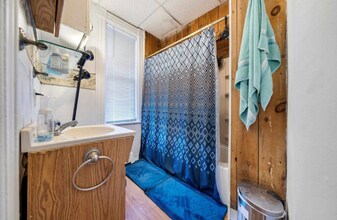 715 Union St-Unit -1r in Manchester, NH - Foto de edificio - Building Photo