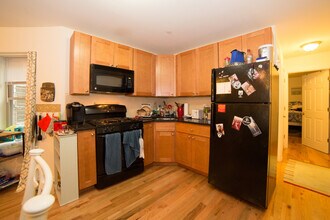 4317 Sansom St in Philadelphia, PA - Foto de edificio - Building Photo