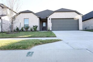 521 Whispering Winds Trl in McKinney, TX - Building Photo