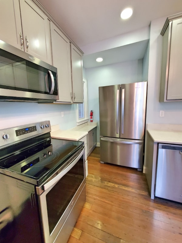 property at 142 E Maynard Ave