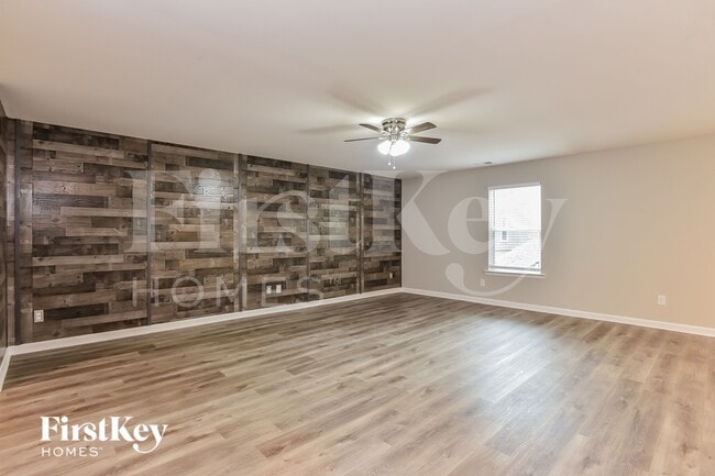 304 Sportsman Dr in La Vergne, TN - Foto de edificio - Building Photo