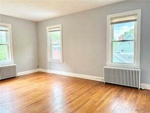 234 Crescent Ave in Buffalo, NY - Building Photo - Building Photo