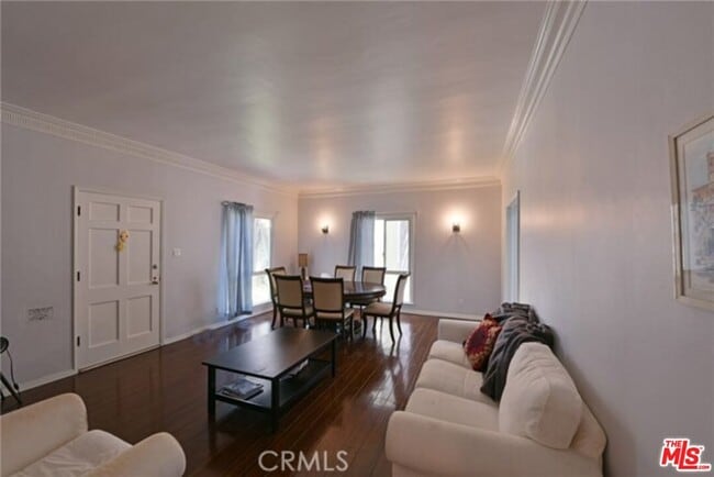 9374 W Olympic Blvd in Beverly Hills, CA - Building Photo - Building Photo