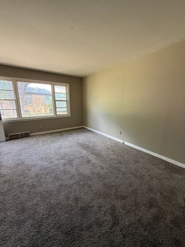 6144 E Boston St in Wichita, KS - Building Photo - Building Photo