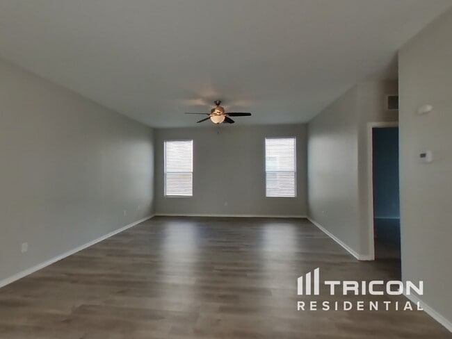 11751 Deer Ml in San Antonio, TX - Building Photo - Building Photo