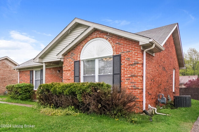 4521 Norene Ln in Louisville, KY - Building Photo - Building Photo