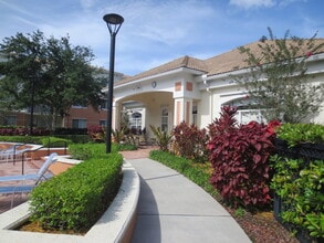 9873 Baywinds Blvd in Royal Palm Beach, FL - Building Photo - Building Photo
