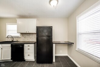 6667 E 17th St in Indianapolis, IN - Building Photo - Building Photo