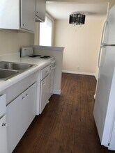 937 N Pontiac Trl, Unit #3 in Walled Lake, MI - Building Photo - Building Photo