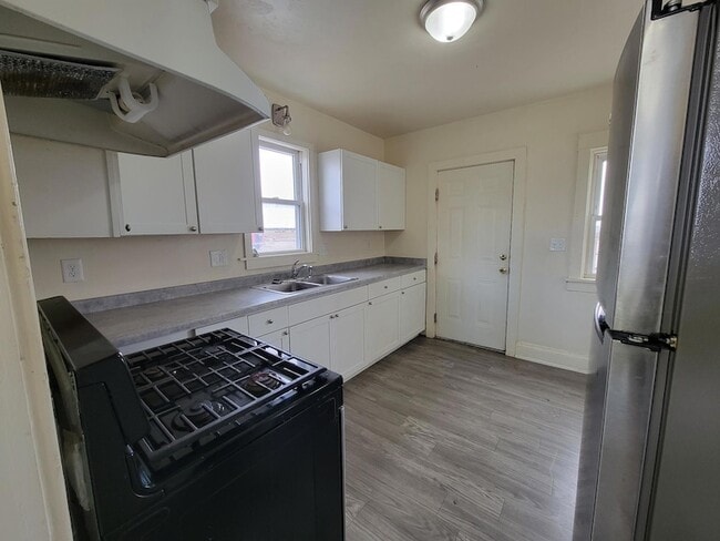 2453A Mound Rd in Delavan, WI - Foto de edificio - Building Photo