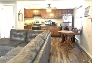 221 E Jackson St in Sullivan, IN - Building Photo - Building Photo