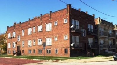 Othello Apartments in Cleveland, OH - Building Photo - Building Photo