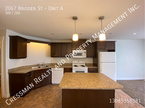 2067 Broder St in Regina, SK - Building Photo - Building Photo