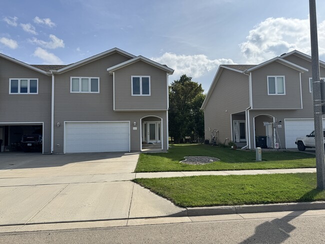 property at 3717 McKenzie Dr SE