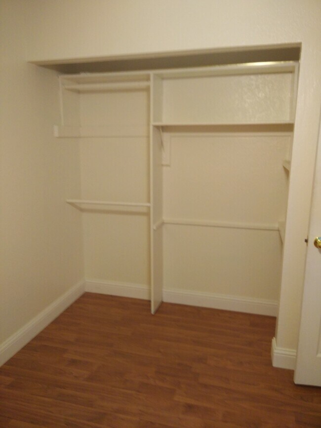 1516 Hux Ct in Irving, TX - Building Photo - Building Photo