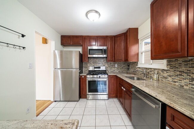 property at 178 W 17th St