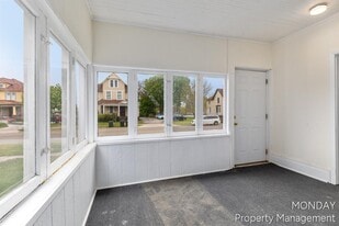 531 W Webster Ave in Muskegon, MI - Building Photo