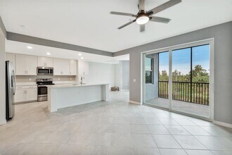 14141 Heritage Landing Blvd in Punta Gorda, FL - Building Photo - Building Photo