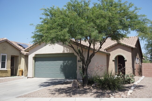 property at 5074 N River Fringe Dr