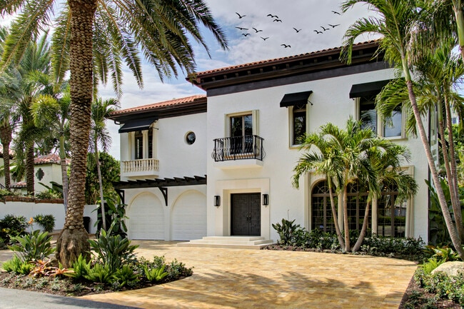 1238 Vista Del Mar Dr N