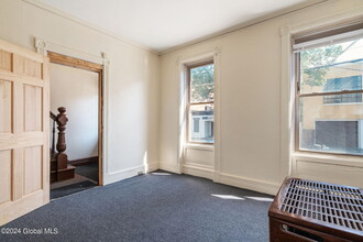 28 Bradford St in Albany, NY - Building Photo - Building Photo