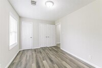 5118 Keystone St photo'