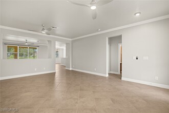 8021 Allamanda Ct in Lehigh Acres, FL - Building Photo - Building Photo