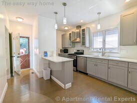 108 W Quincy St, Unit 1 in Somerville, MA - Building Photo