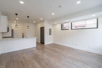 3222 Turner St-Unit -Unit 1 in Philadelphia, PA - Building Photo - Building Photo